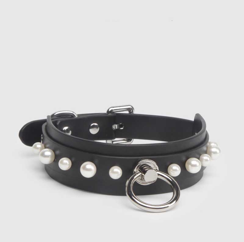 Pearl Leather Slave Collar